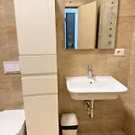 Apartment Luxury 8 At Square 21