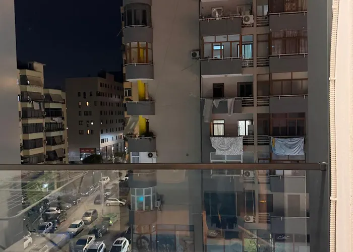 Апартаменты Luxury 8 At Square 21